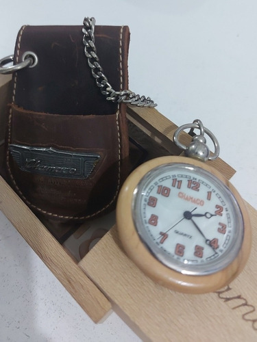 Imagen 1 de 4 de Reloj Bolsillo Colgante Con Cartuchera Chamaco.