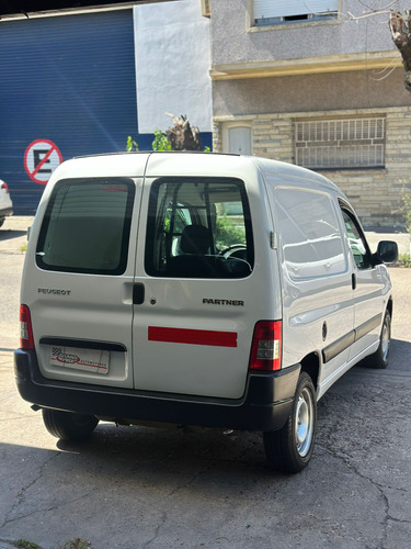Peugeot Partner 1.4 Furgon Presence Aa
