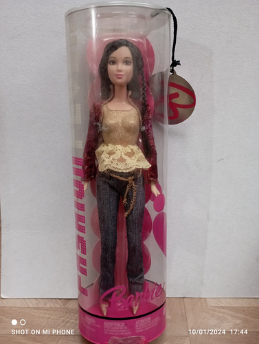 Muñeca Barbie Fashion Fever 