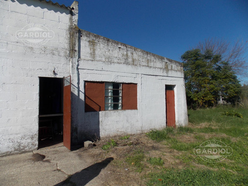 Venta De Galpón En La Estanzuela. Colonia