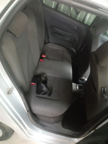 Imagem 4 de 11 de Volkswagen Fox 2007 1.0 City Total Flex 5p