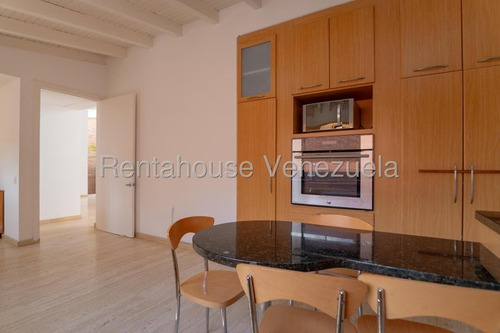 Casa Amoblada En Alquiler En Prados Del Este 25-17775 Cs