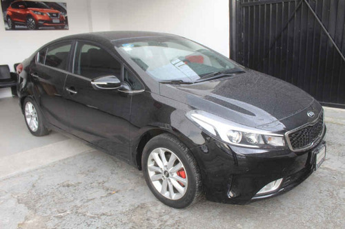 Imagen 3 de 15 de Kia Forte Sedan 2018 4p Ex, Tm6, Bl, Cámara Reversa 7 , F.