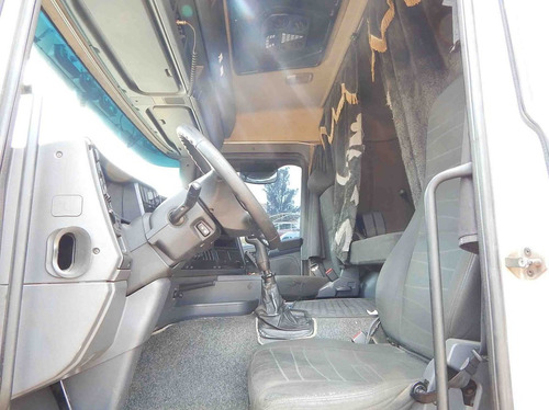 Imagem 7 de 14 de Scania G 420 6x2 2012