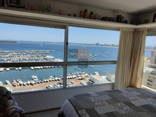 Venta Apartamento 3 Dormitorio Y Dependencia, Peninsula, Punta Del Este- Ref: 8445