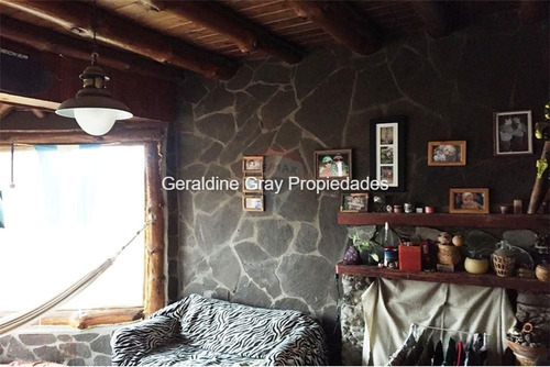 Casa En Venta De 2 Dormitorios En Caviahue