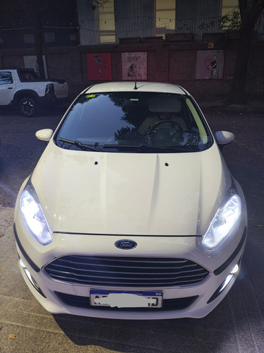 Ford Fiesta 2017 Impecable - Oportunidad