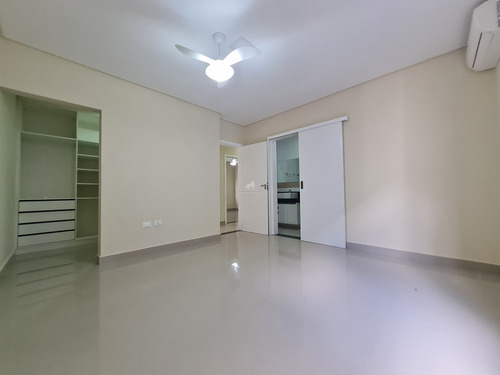 Imagem 23 de 28 de Casa Para Venda No Bairro Centro Em Balneário Camboriú, 5 Quartos Sendo 1 Suíte, 3 Vagas, - Ml_766