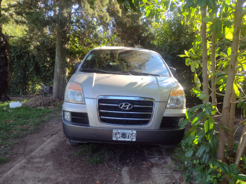 Hyundai H1 2.5 Wagon 12-p Mt Plus