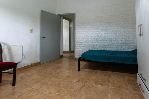 1 Entre 39 Y 40 La Plata - Casa De Dos Dormitorios Con Coche