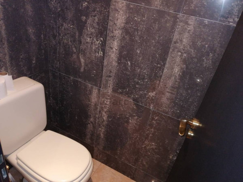 Imagen 14 de 30 de Venta De Piso Con 4 Dormitorios, Dependencia Balcón Patio Cochera