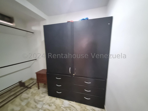 Apartamento Tipo Anexo En Alquiler En Colinas De Santa Rosa, De Barquisimeto, Amplias Habitaciones, Sala Cocina Moderna, Servicio De Internet, Vigilancia 24/7.