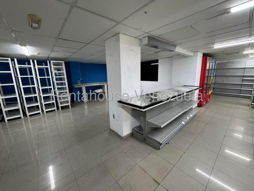 Local Comercial A Pie De Calle En Alquiler En Colinas De Bello Monte 25-18406 Cs