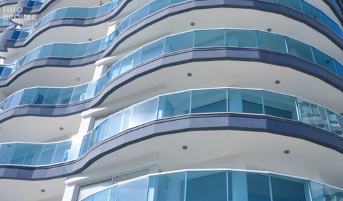 Imagen 10 de 24 de Apartamento En Venta De 2 Dormitorios En Playa Mansa-terraza Con Parrillero - Punta Del Este Mansa
