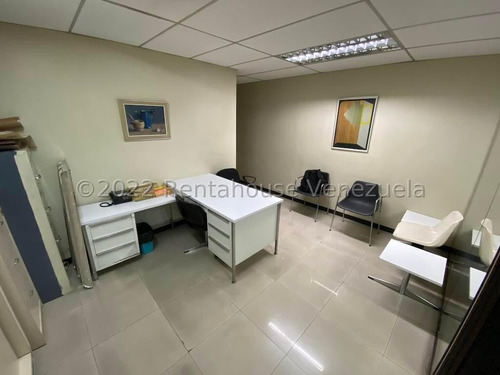 Agradable Oficina En Venta Campo Alegre Amc