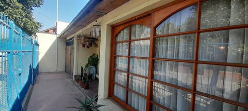 Metro Lo Cruzat Dos Dormitorios Estacionamiento Y Bodega