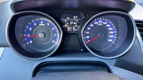 Imagen 2 de 15 de Hyundai Elantra 2015 4p Limited Tech L4/1.8 Aut