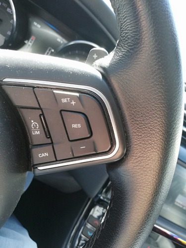 Jaguar Xe Pure 2.0 Turbo 250 Hp 49 Mil Km Año 2016