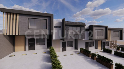 Casa Dentro En Nuevo Desarrollo Con Excelente Ubicación