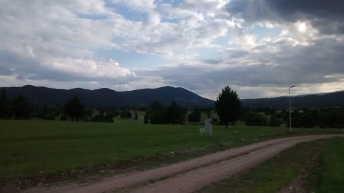 Terreno En Venta En Carlos Paz Golf - 912 Metros - Lote Central