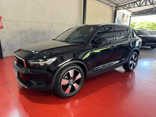 Volvo XC40 Volvo XC40 2.0 T5 Momentum AWD