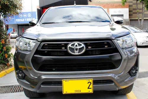 Toyota Hilux 2.4 Mt Diesel 4x4