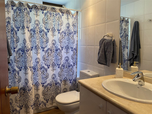 Casa En Venta De 8 Dorm. En Zapallar Primera Linea
