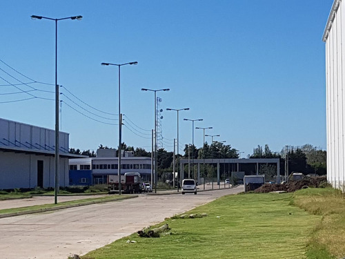 Imagen 9 de 11 de Parque Industrial Florencio Varela - Pitec
