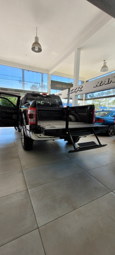 Imagen 14 de 14 de Ford F-150 Lariat