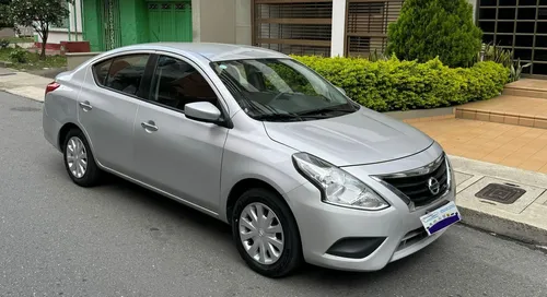 Nissan Versa 2017 Automatico Y Con Boton De Encendido