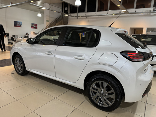 Peugeot 208 1.6l Allure Tiptronic