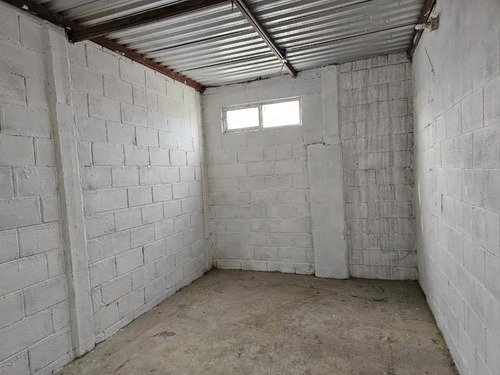 Bodega En Renta En Col San Agustin, Torreón Coah.