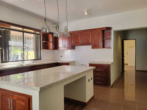 Apartamento En Venta | El Vergel | 3 Hab | 329 M2 | Us$325,000