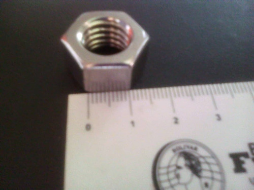 Tornillo En Acero Inoxidable Con Arandelas Y Tuercas S30400