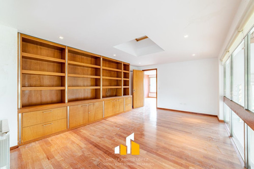 Imagen 21 de 29 de Importante Casa En Venta-lomas De La Carolina