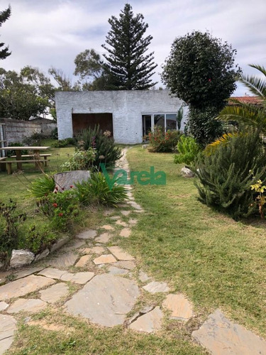 Imagen 10 de 16 de Casa De 4 Dormitorios En Atlantida - Atlantida Atlántida