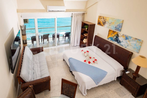 Penthouse A Orilla De Playa De Cancún La Mejor Ubicación En Venta C3921
