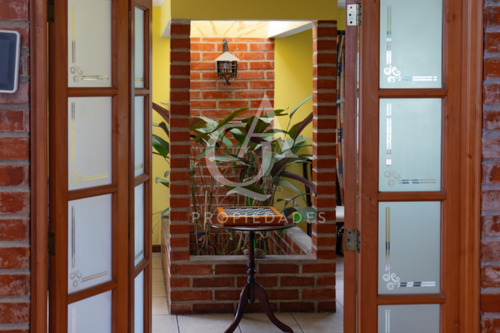 Casa En Venta Loteo San Guillermo, Talca.