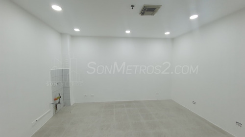 Local En Alquiler Sabana Grande No Esta A Pie De Calle 12 Mts2 Sonmetros2 B-9qnx 0206