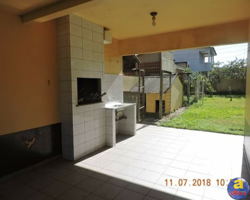 Imagem 8 de 17 de Vende Sobrado Em Guaratuba, Próximo A Praia, Ótima Localização - So00163 - 69371348