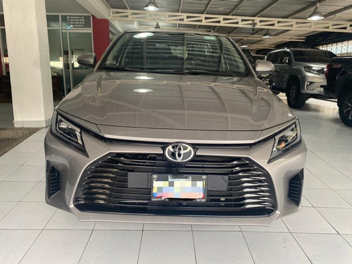 Imagen 2 de 13 de Toyota Yaris G