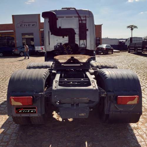 Imagem 4 de 11 de Scania G470 6x4 2010