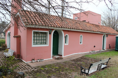 Casa En Cabalango-frente Al Rio-dos Dormitorios Y Dependencia De Servicio