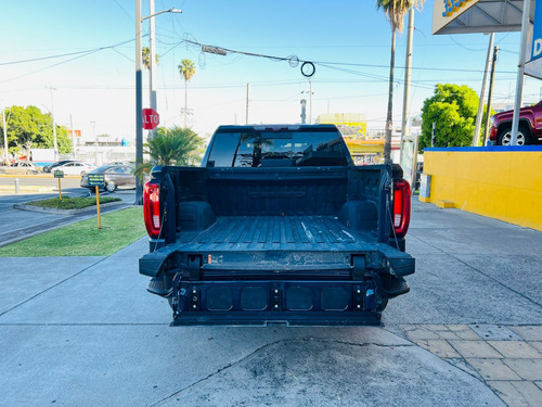 GMC Sierra 6.2 Denali Dvd At