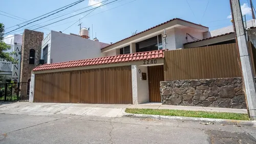 Casa Para Oficina En Venta En Jardines Del Country - foto 1