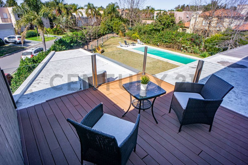 Imagen 17 de 30 de Alquiler Temporario Casa Cuatro Dormitorios Funes Hills Cadaqués Con Piscina