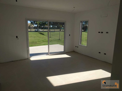 Imagen 13 de 26 de Excelente Casa A Estrenar En Barrio San Rafael!