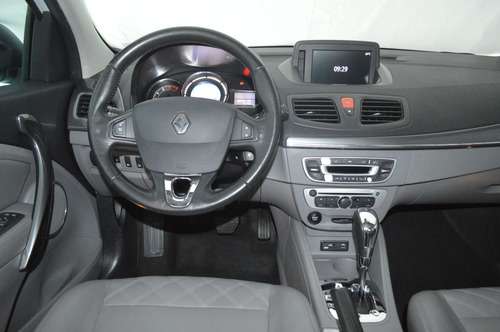 Renault Fluence Sedan Privilège 2.0 16V FLEX Aut