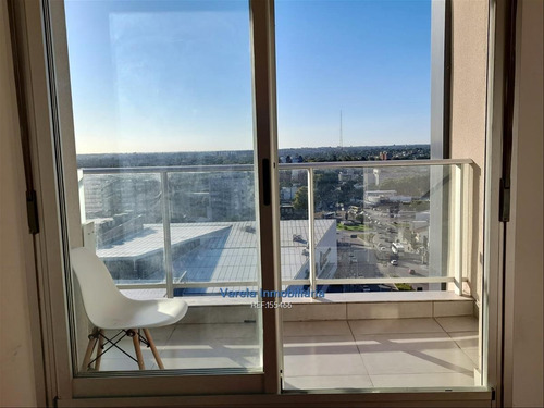 Se Vende Apartamento 2 Dormitorios Piso 11
