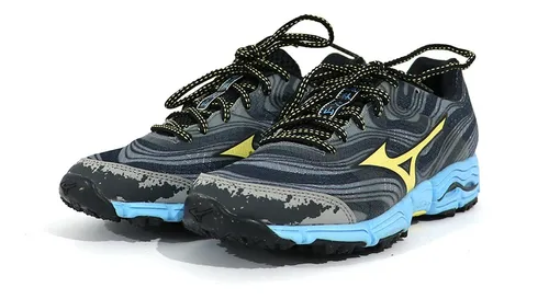 Mizuno montaña sale